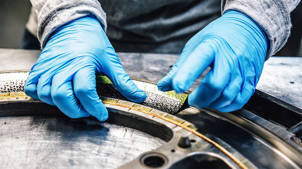 OCLV oglekļa &scaron;ķiedras kompozīts